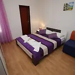 With Parking Space - 24071 * Макарська