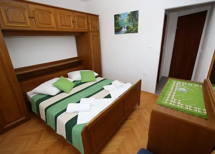 With Parking Space - 24071 * Makarska