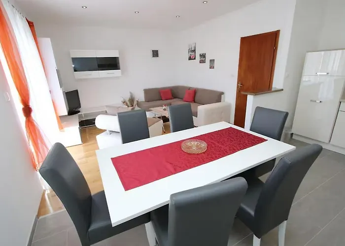 With Parking Space - 24071 Apartment Makarska